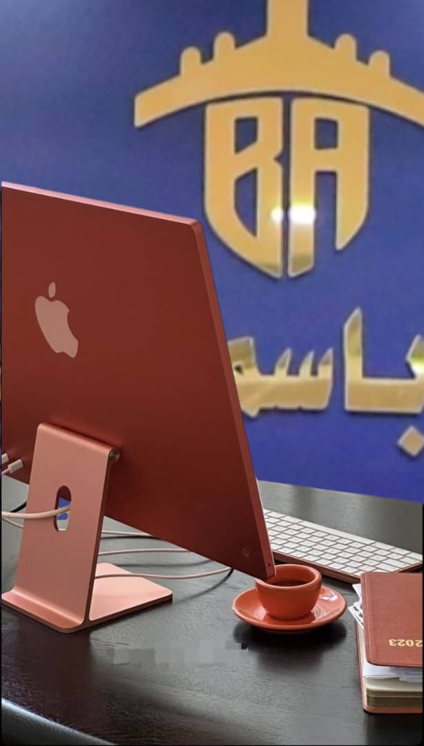 صورة من معرض مكاتب باسم العصواني