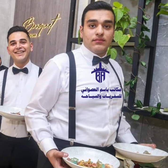 صورة من معرض مكاتب باسم العصواني